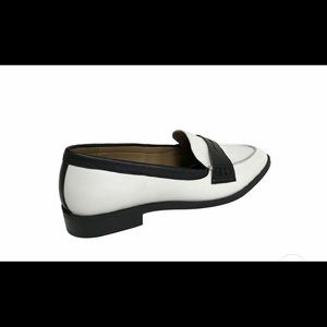 NEW IN BOX Scoops NYC White Loafers